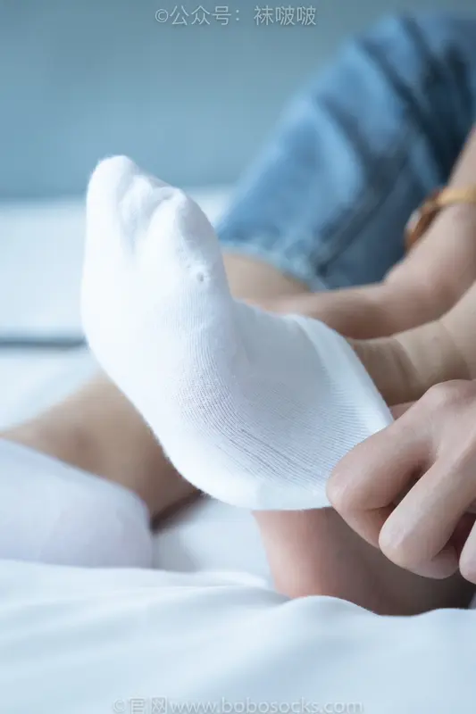 [BoBoSocks袜啵啵]NO.024 涵涵-板鞋、白棉袜、裸足 - BoBoSocks袜啵啵